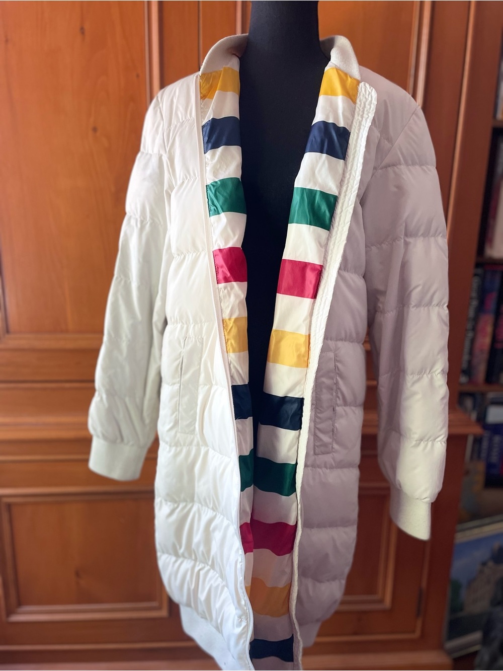 Hudson’s Bay White Quilted Puffer Coat with Iconic Colorful Stripe Lining Size M